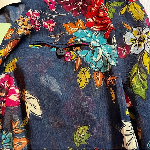 Kut from the Kloth NWT Dark Floral Button Up Blouse Roll Tab Sleeve Sheer L - Picture 6 of 10